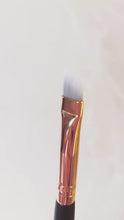 Load and play video in Gallery viewer, Angle Liner Brush